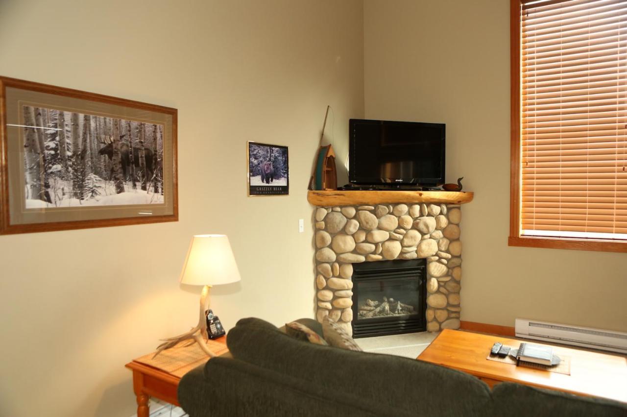 Apartment 405 Bear Creek Crossing Canmore Exterior foto
